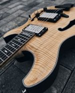 GH2 Maple by Maxey Archtops20 (Large)
